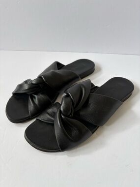 M.Gemi Natalia Puffed Leather Criss Cross Black Sandals Resort Cruise Coastal 38